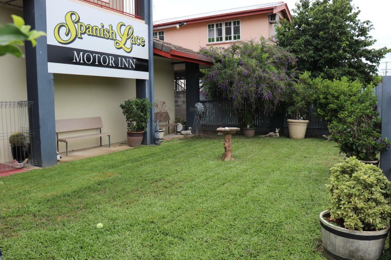 טאונסביל Spanish Lace Motor Inn מראה חיצוני תמונה